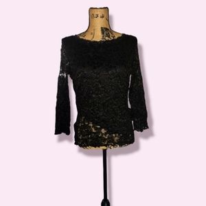 Nouveau T's black lace top